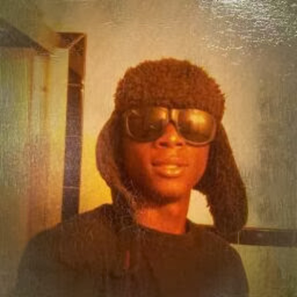 Meet your Posher, Joshua - Picture 1 of 1